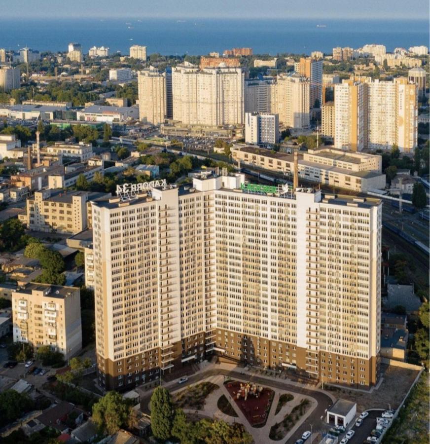 Apartment Sky 24 Floor In Centre 敖德萨 外观 照片